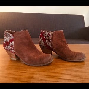 BC Boots W’s Size 7.5. See images for condition